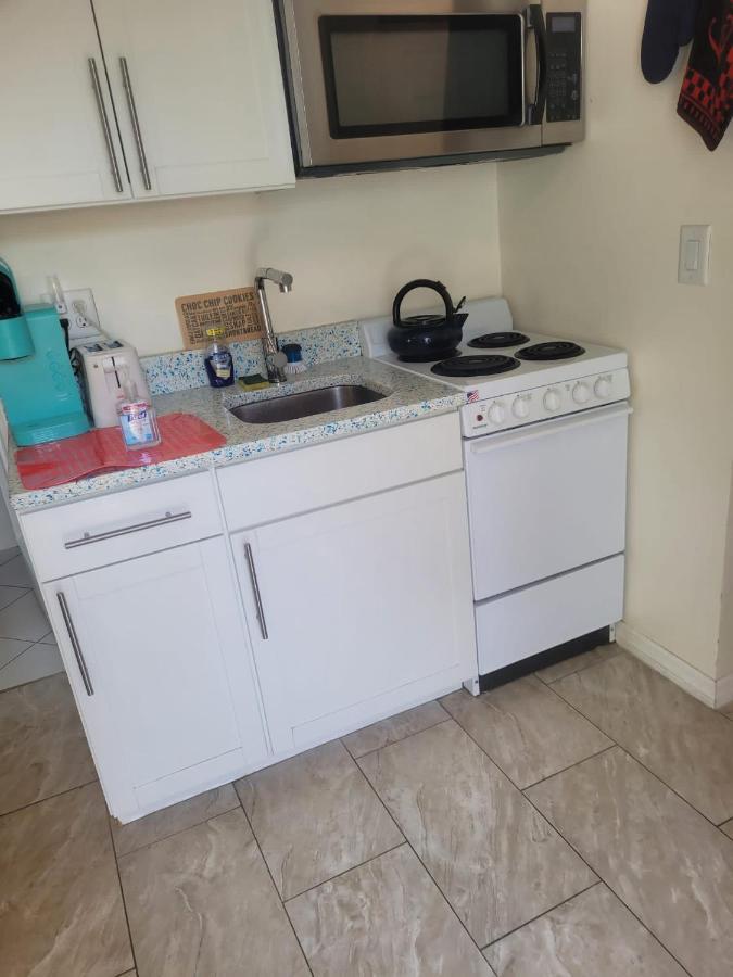 ~ Cozy In-Law Apartment Close To Siesta Key ~ Sarasota megye Kültér fotó