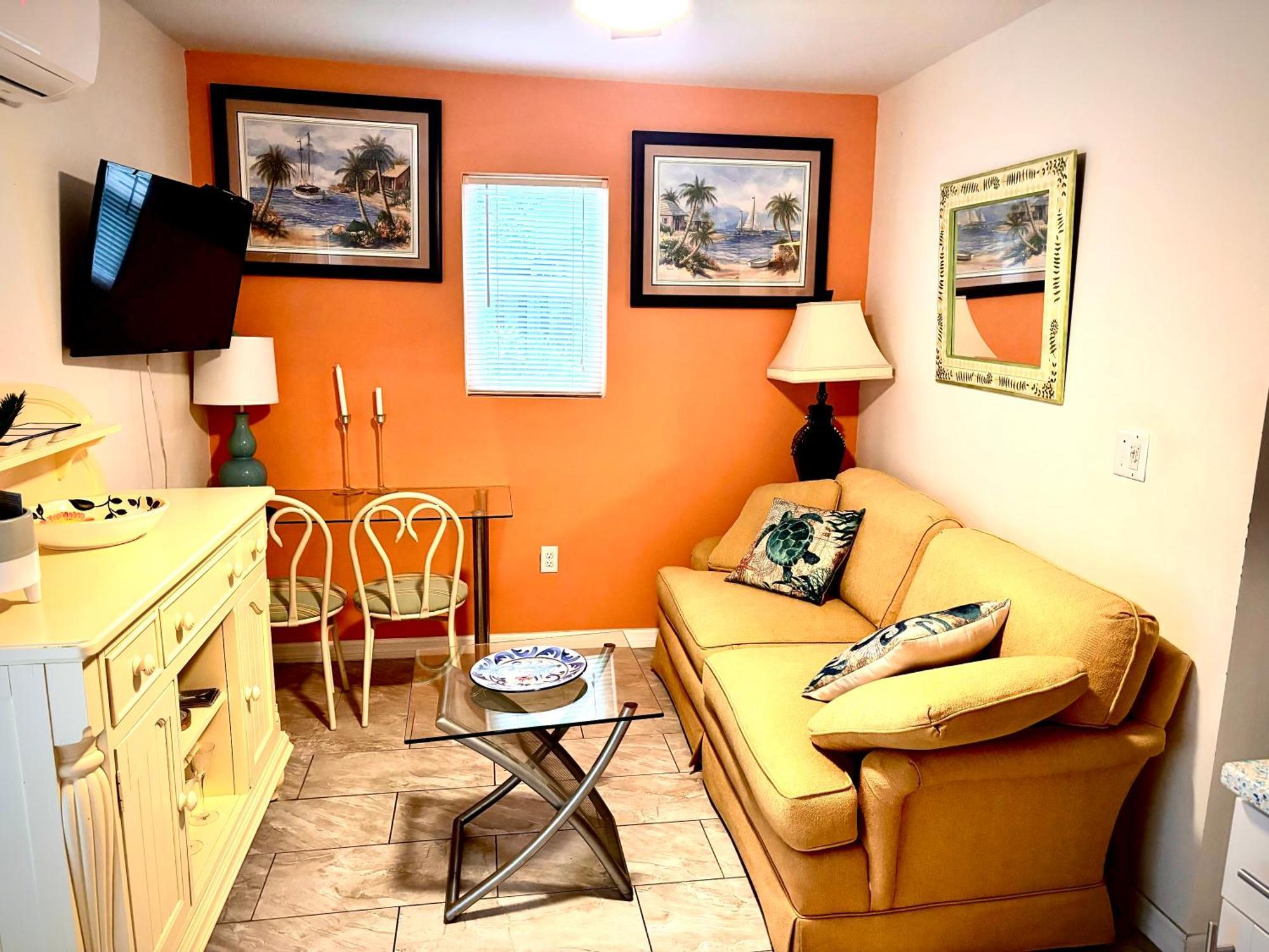 ~ Cozy In-Law Apartment Close To Siesta Key ~ Sarasota megye Kültér fotó